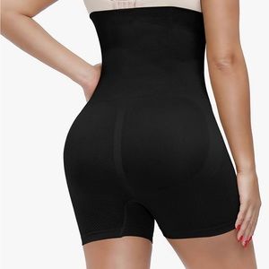 Seamless high control mid thigh shorts